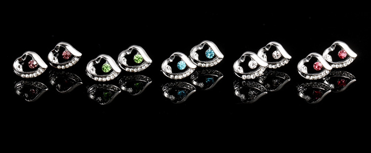 Labret stud lip piercing jewelry styling detail