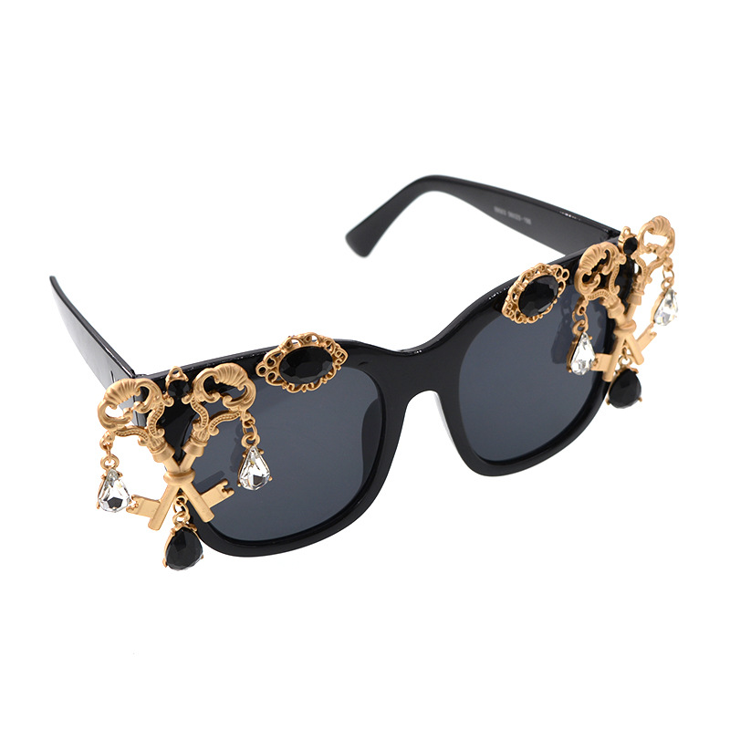 Fashion Hollow Key Water Drop Inlaid Rhinestone Sunglasses Wholesale Nihaojewelry display picture 4