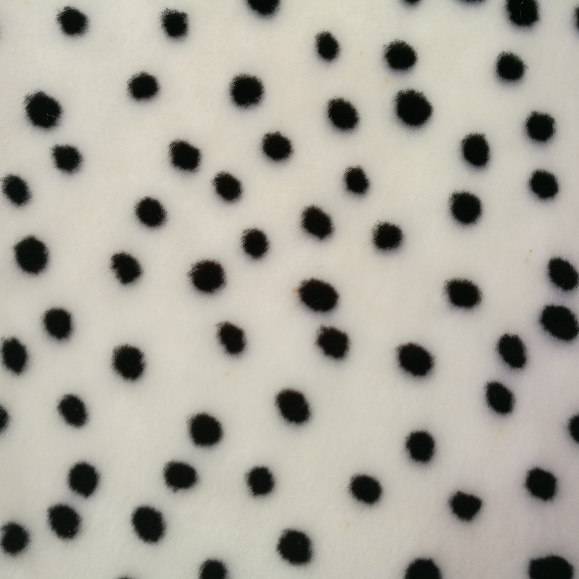 工厂供应8mm毛高狗点印花割圈绒布 玩具儿童触摸书装点绒布