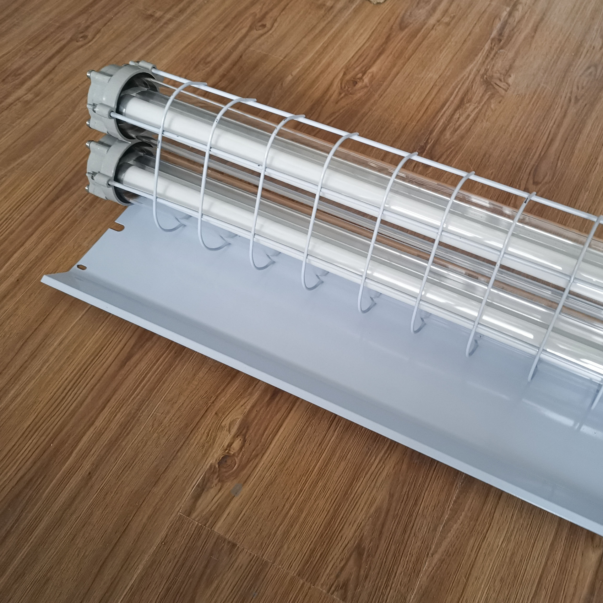 工厂直销  BPY系列 隔爆型 1*20W 2*20W LED防爆荧光灯 空包OEM