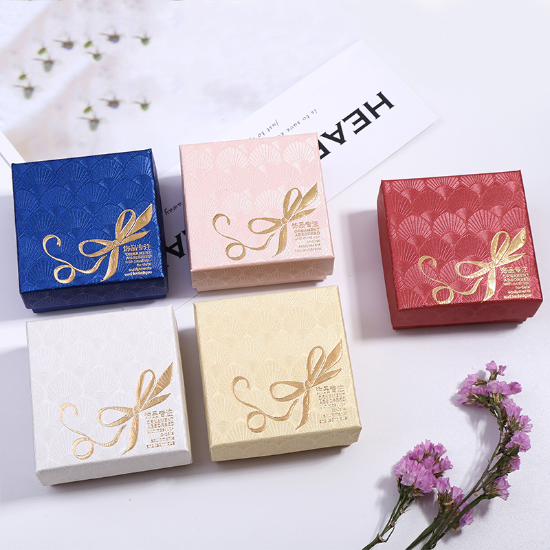 创意礼品盒蝴蝶结首饰盒方形饰品包装项链盒 纸质烫金包装盒可定