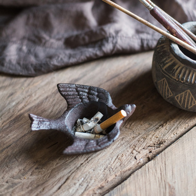 American country style creative metal cast iron retro nostalgic handmade iron ashtray storage box candlestick candle holder