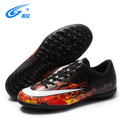 廠家直銷振足正品火山岩碎釘足球鞋,男女童足球訓練專用鞋。