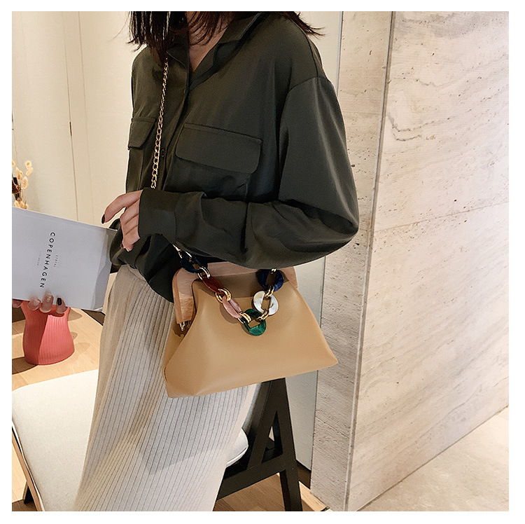 New Korean Fashion Wood Lock Shell Bag display picture 3