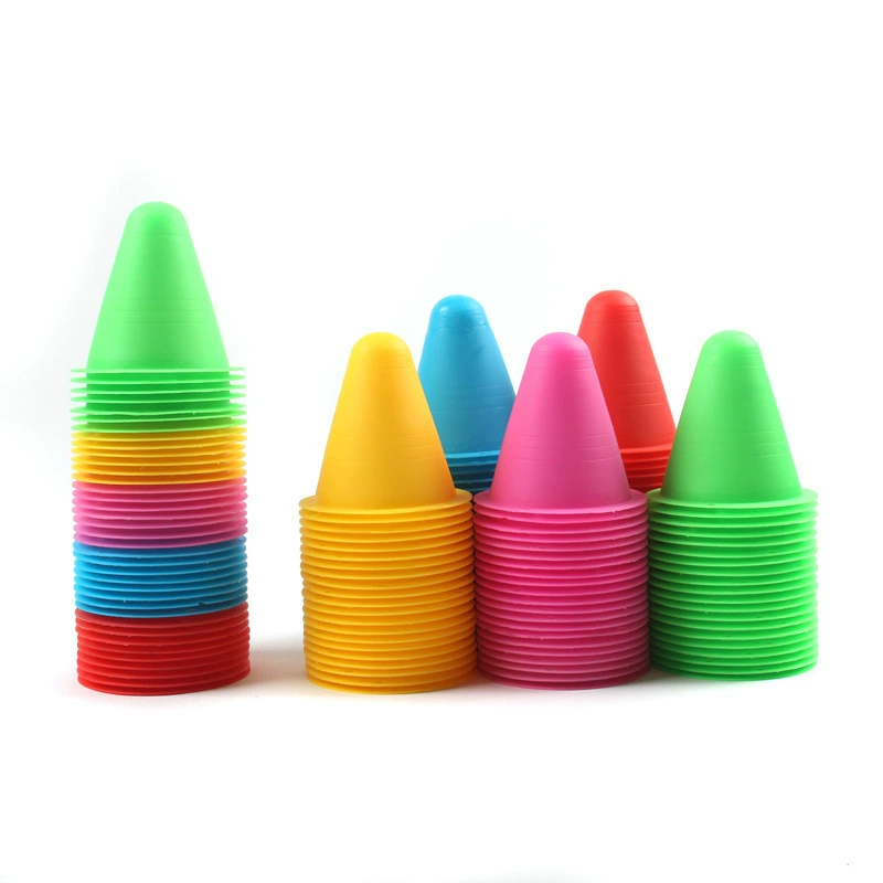Roller Skating Training Cones, PE Semi-Soft Markers, Ø7.8×8 cm, Random Colors