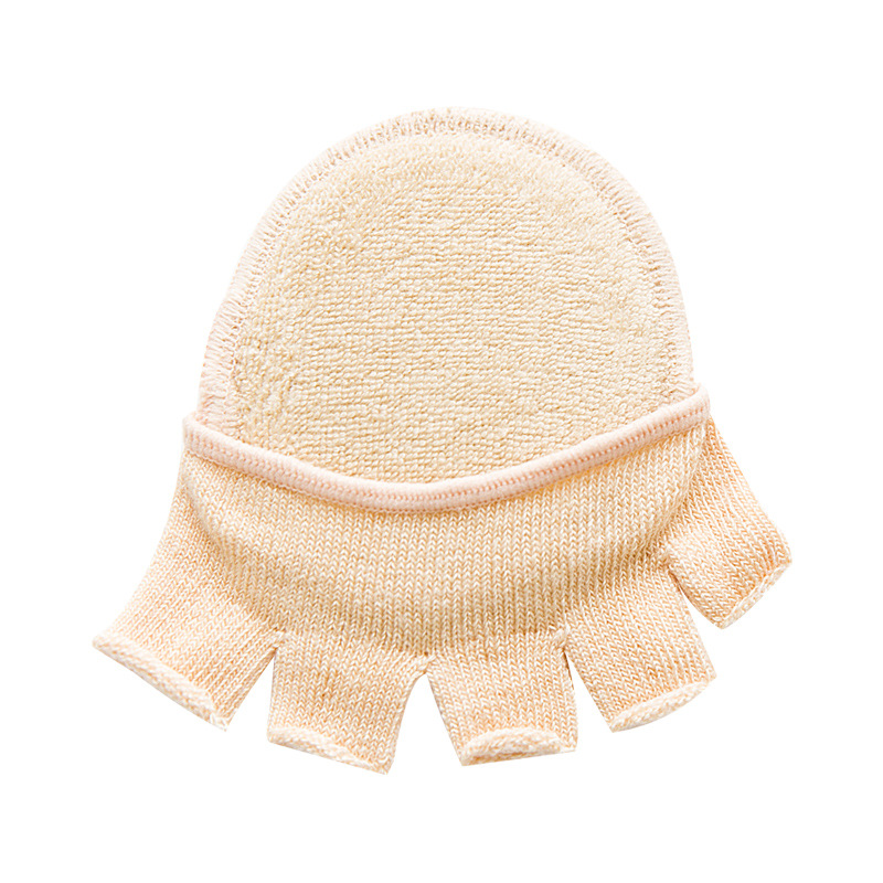 Тон кожи открытых пальцев