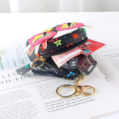 Coin purse female fans small Korean cute girl heart ins small school bag keychain integrated zipper coin purse