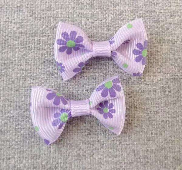 Children's decorations with bow