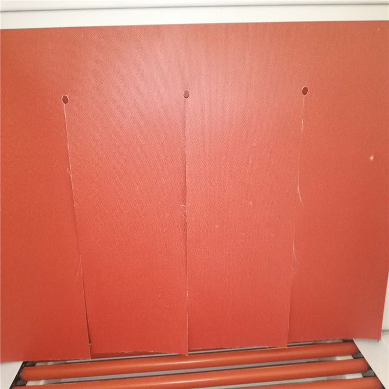 厂家供应 硅胶防火布 耐高温 耐腐蚀防气候龟裂 热收缩机门帘用布