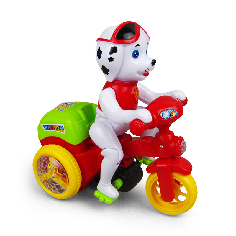 Coche eléctrico del truco del perrito de tres ruedas Coche de volcado giratorio universal de la historieta ligera de la música Coche de juguete eléctrico de los niños