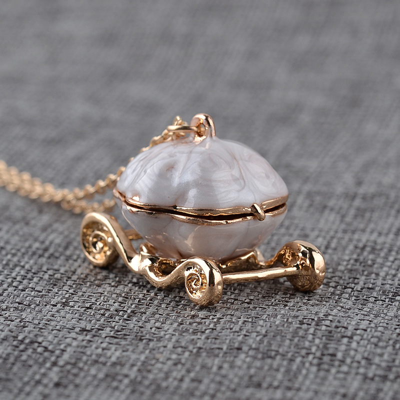Fashion magic pumpkin car alloy necklace clavicle chain accessories hot sale