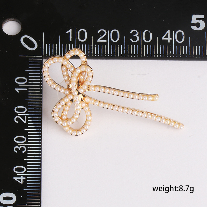 Fashion Bowknot Micro-studded Rhinestone Earrings display picture 1
