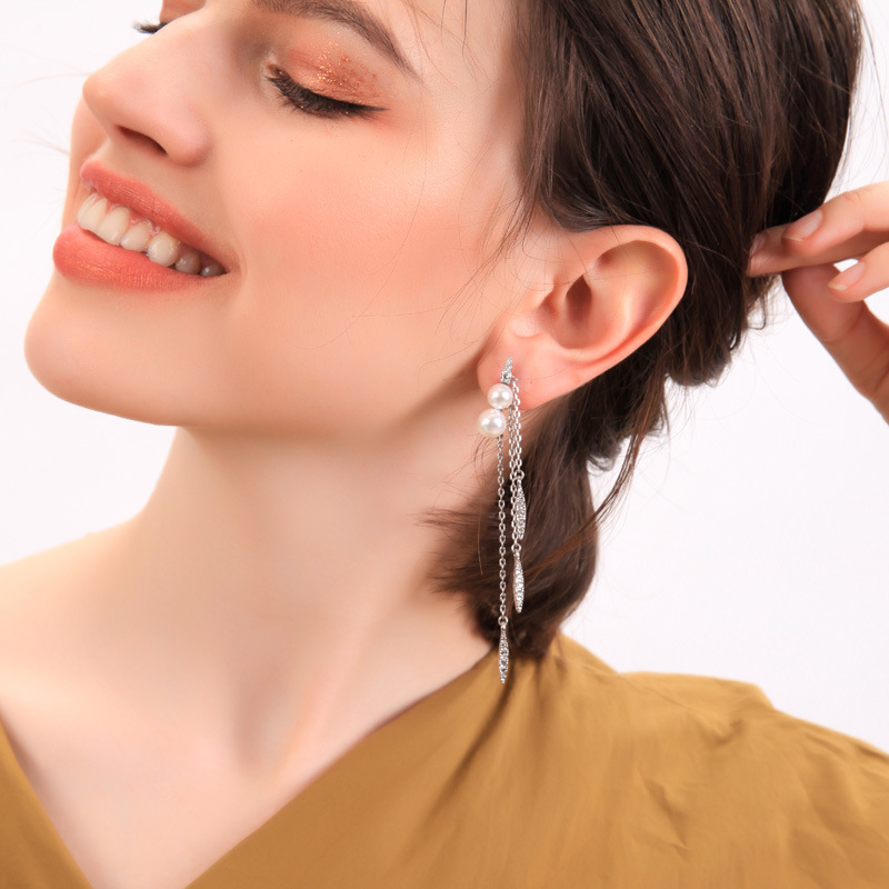 Lange Kreative Perlen-quasten-diamant-ohrringe Ohrringe Weibliche Europäische Und Amerikanische Mode Temperament Zeigt Dünnes Gesicht Ohrringe Ed01964d display picture 2