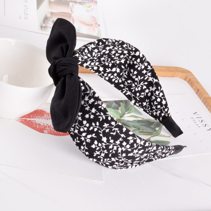 Korean Simple Floral Bowknot Rabbit Ears Headband display picture 9