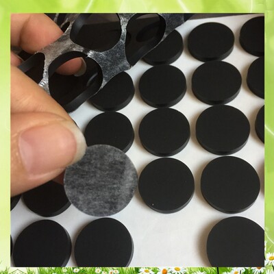 厂家直销硅胶脚垫 自粘圆形硅胶脚垫 减震黑色硅胶脚垫 橡胶垫片