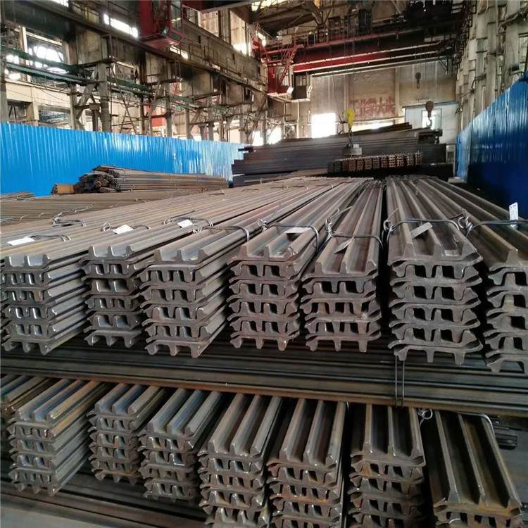55Q钢轨 轨道钢 轻轨 行车重轨 铁轨 起重轨 吊车轨配件 钢轨现货
