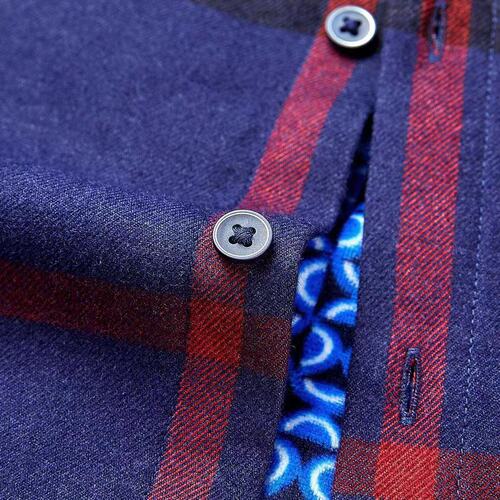 New men's fashion plaid shirt with extra thick, brushed lining—stylish, warm, and perfect for casual wear. Comfortable, slim-fit design—ideal for guys.