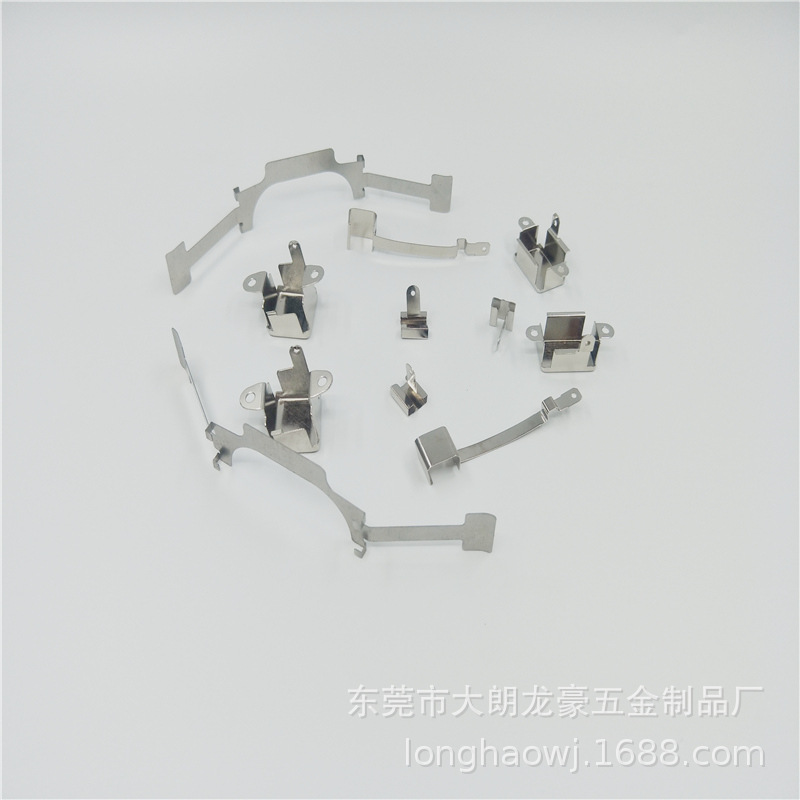 五金冲压厂家加工生产 不锈钢弹片接触导电片可来样定制