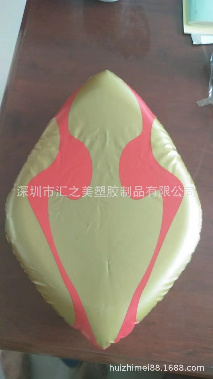 厂家供应PVC充气玩具   充气盾牌     充气金色刀   充气斧头