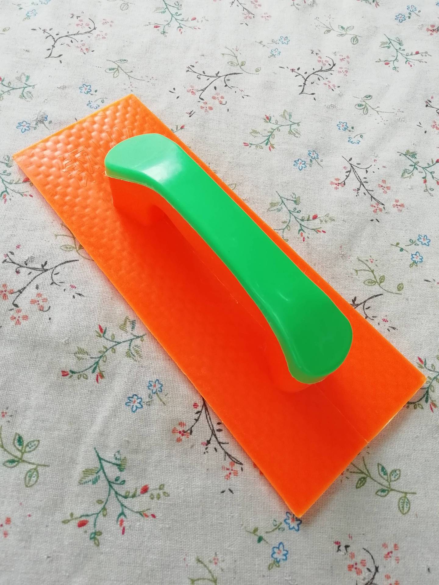 钢化 透明红色塑料抹 搓板-每件100个-不拆件