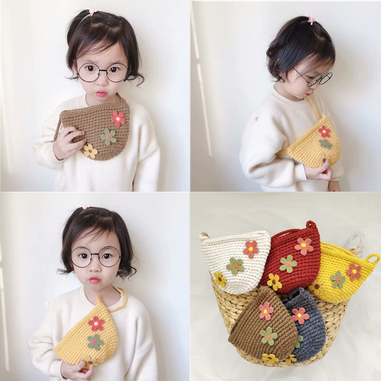 children knitting The single shoulder bag Versatile Handbag Flower Bag Daughter lovely Wool Diagonal knapsack