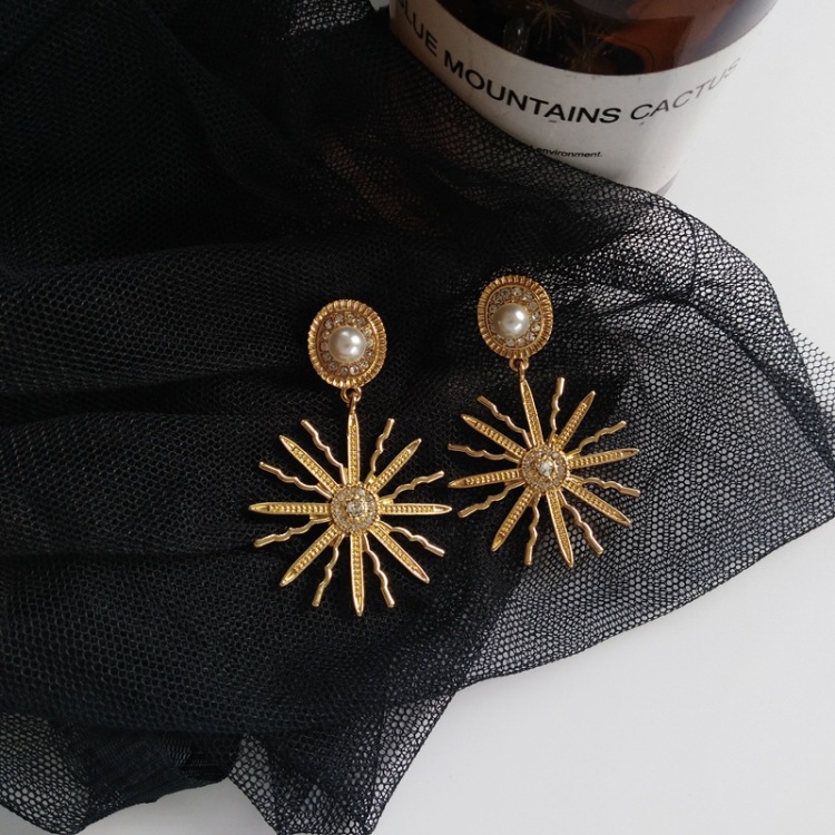1 Pair Quantity Daily Occasion Alloy Material Fireworks Pattern 1 Pair Vintage Style Fireworks Plating Alloy Drop Earrings