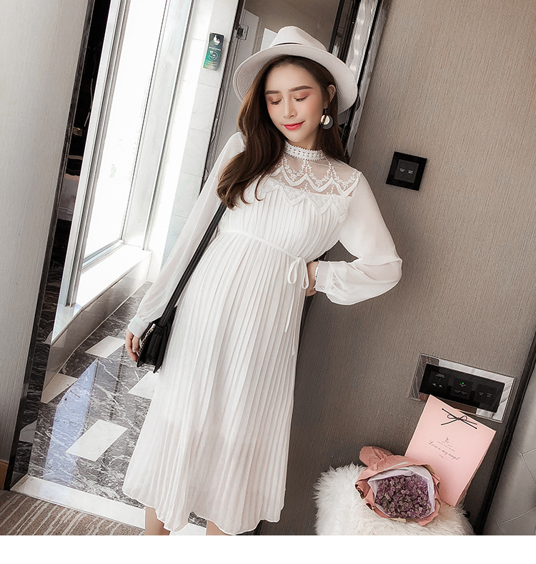 Maternity Dress Image 8