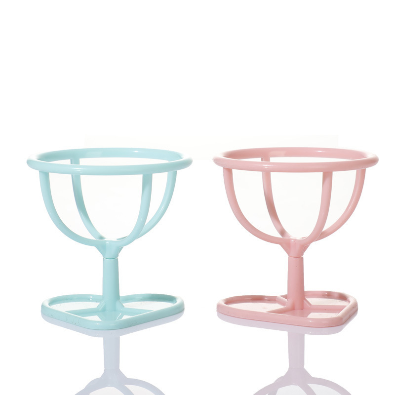 10673261296_752391296