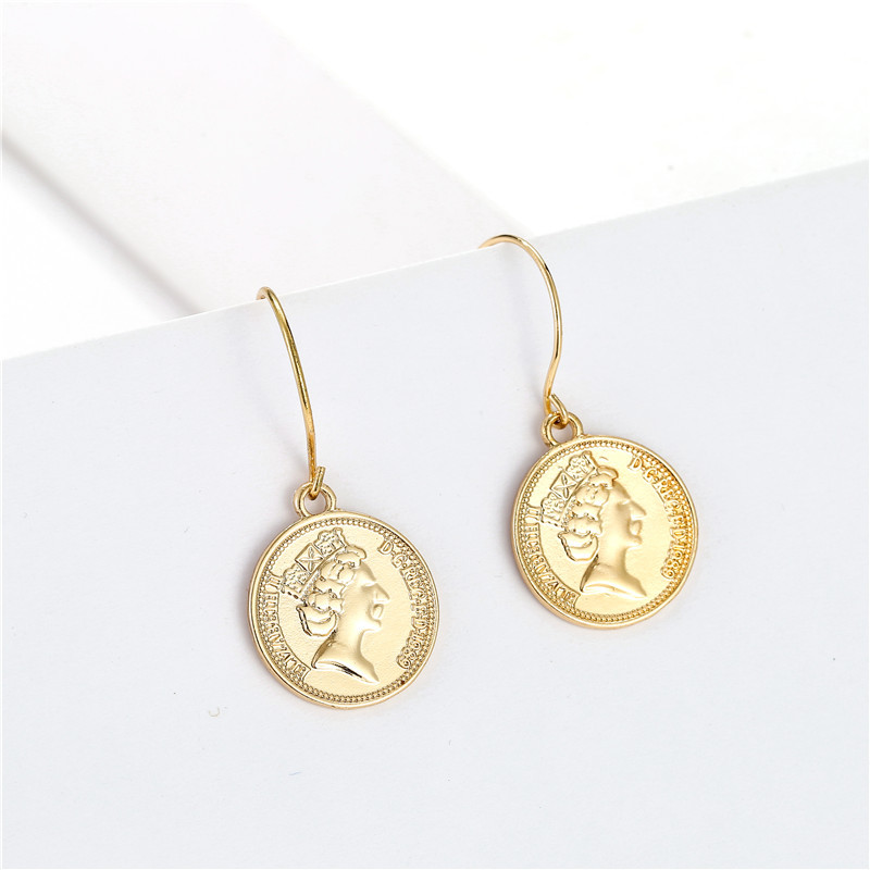 Fashion Retro New Curve Round Head Coin Coin Earrings Female Jewelry display picture 4