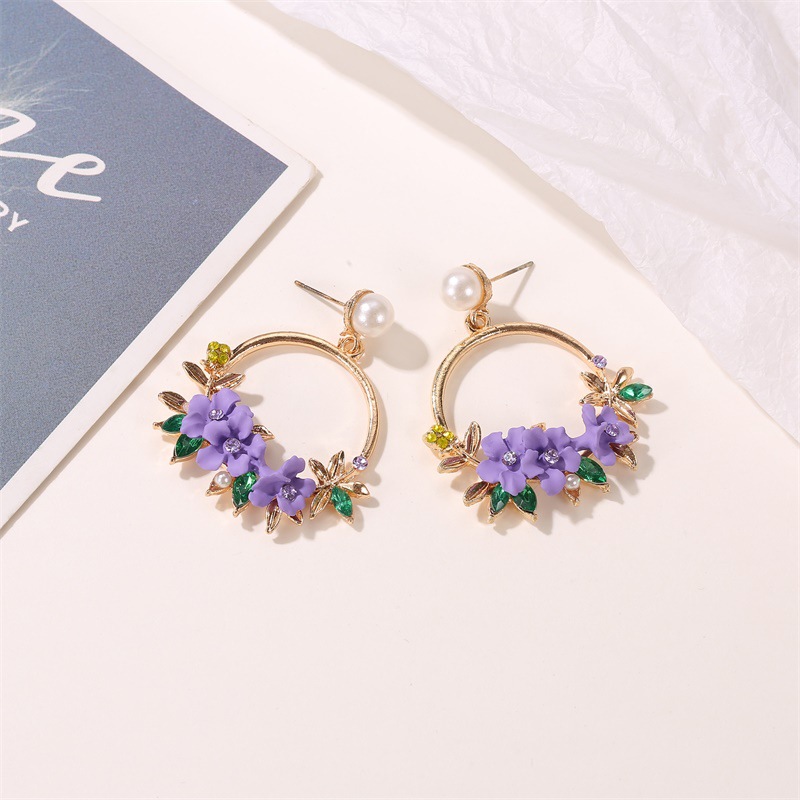 Ins Style Doux Fleurs Boucles D'oreilles Internet Celebrity Même Style Élégant Coloré Guirlande Perle Boucles D'oreilles Pour Les Femmes Croix-frontière Chaude Vente Boucles D'oreilles display picture 7