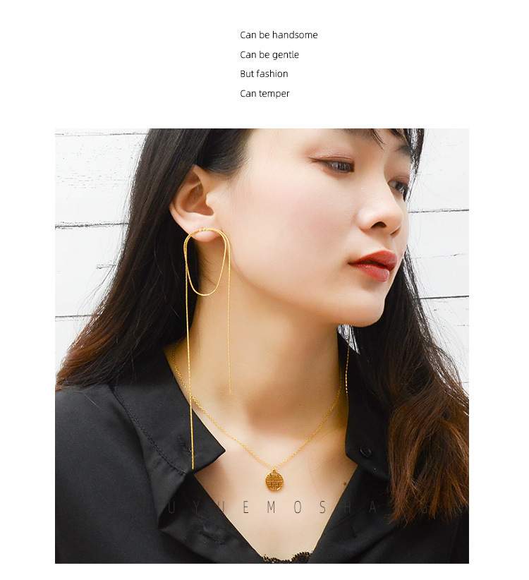 2021 Neues Japanisches Und Koreanisches Einfaches Temperament Nischen Design Blinkt Vertikale Ketten Ohr Linie Titan Stahl 18k Gold Ohrringe F238 display picture 11