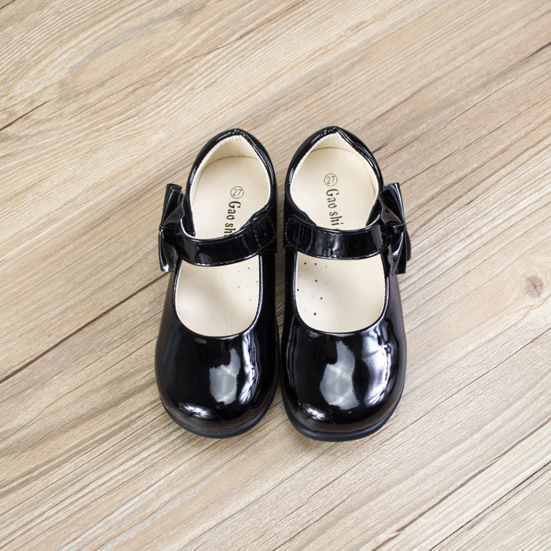 Shoes for students made of patent leather