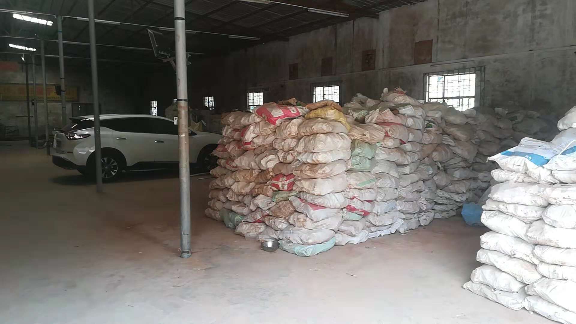 O1CN011XUbkfOA9kMXmeb_!!196486