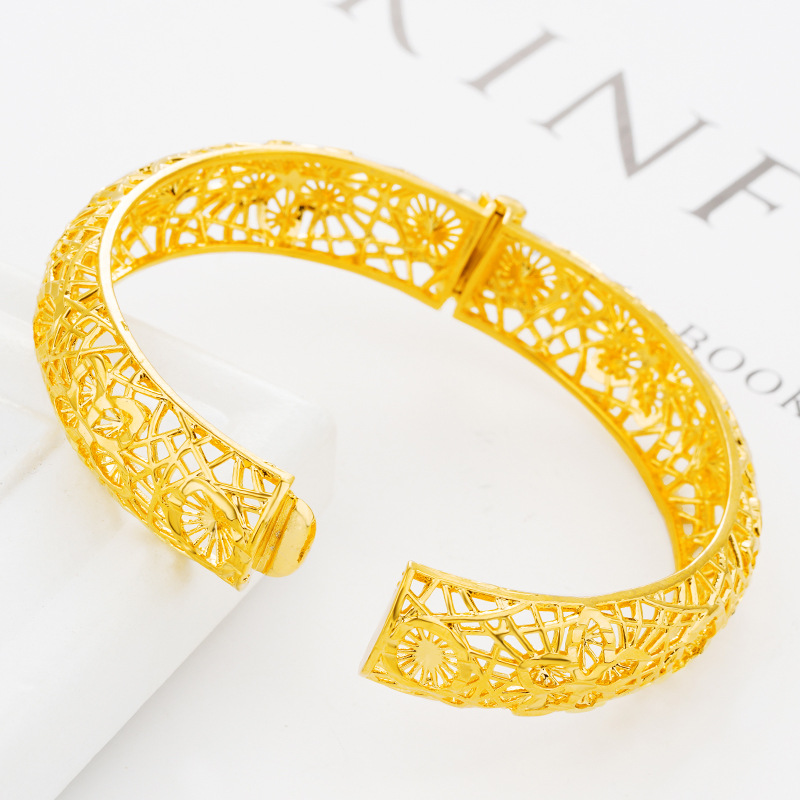 Nuevo hueco cloisonne oro pulsera abierta mujer imitación 999 oro joyería de la boda cara ancha hebilla pulsera al por mayor
