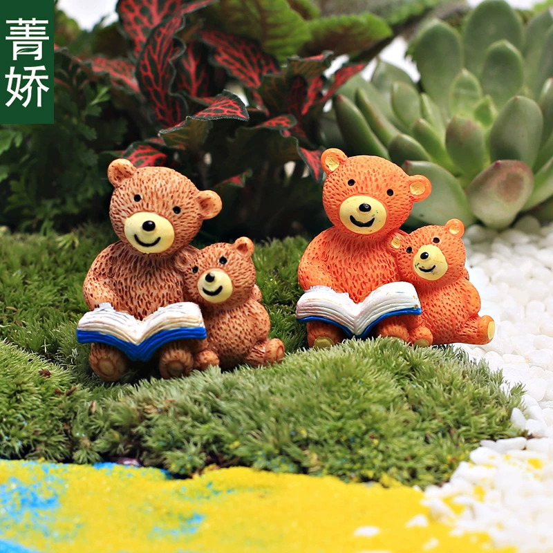 Цзин Цзяо Мать и ребенок читает медвежьи украшения креативные микропейзажи милые животные подарок на детский день для студентов