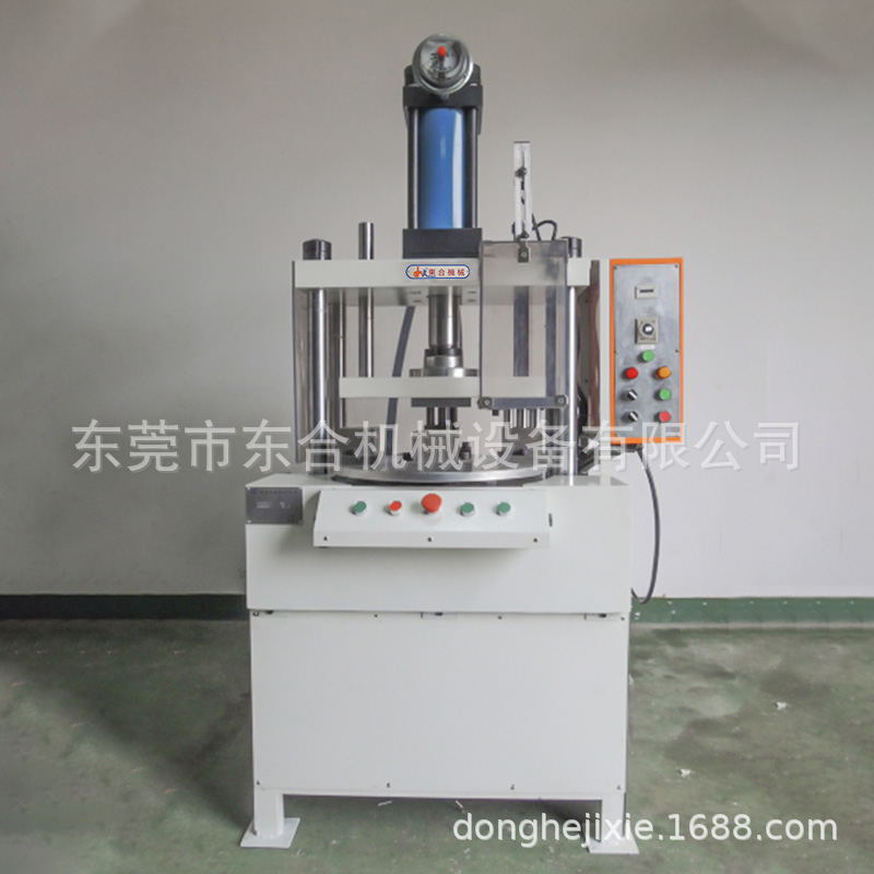 一次性毛巾压缩油压机自动出料,面膜压缩油压机,一模多出,多模