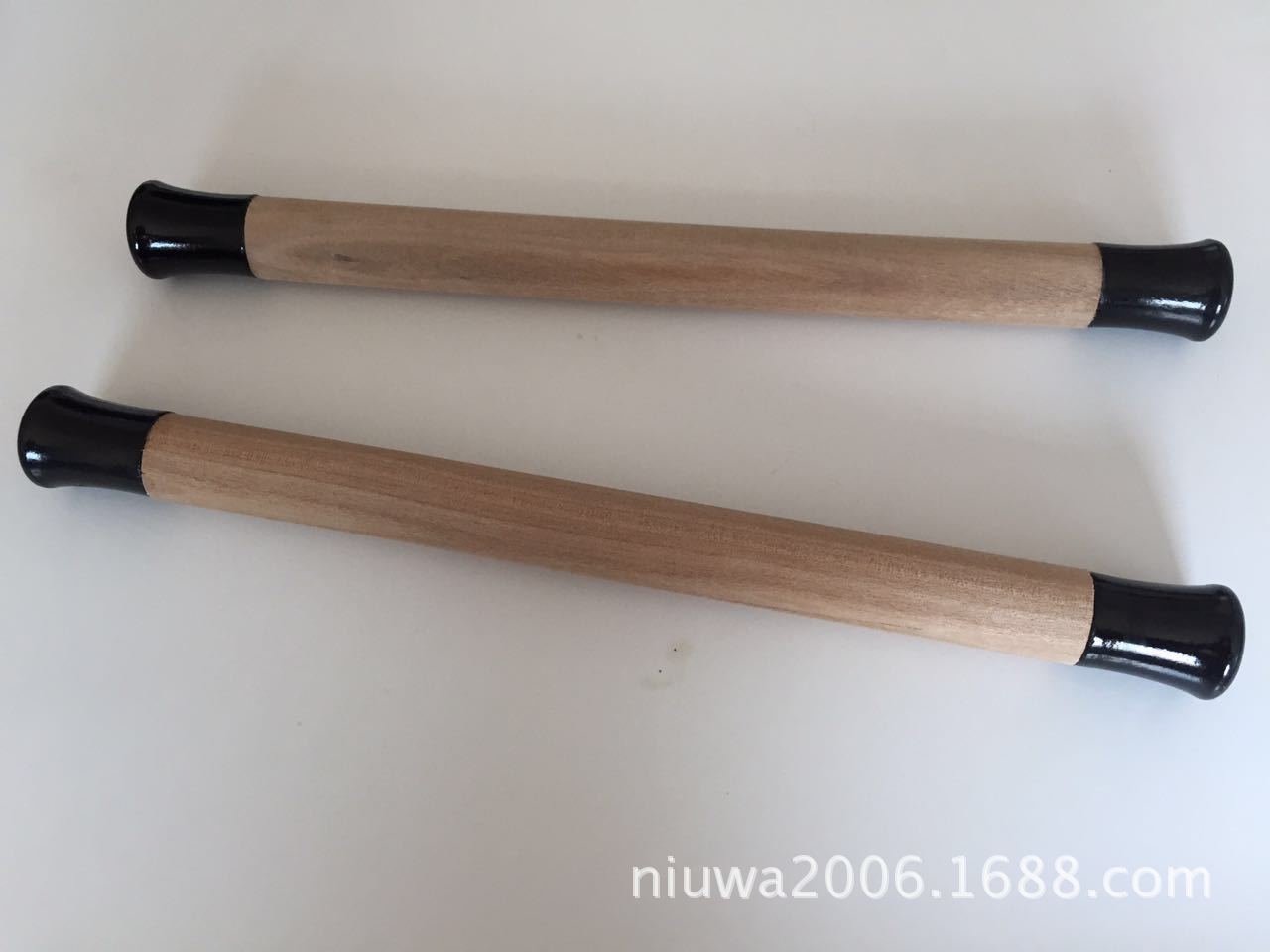 厂家定制直销批发木质画轴画杆 挂轴 挂画杆开槽 广告实木杆