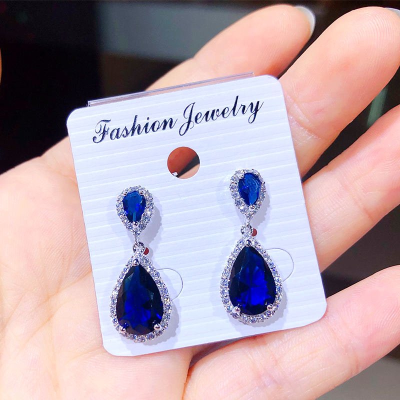 1 Pair Casual Shiny Water Droplets Plating Inlay Copper Zircon Drop Earrings display picture 5