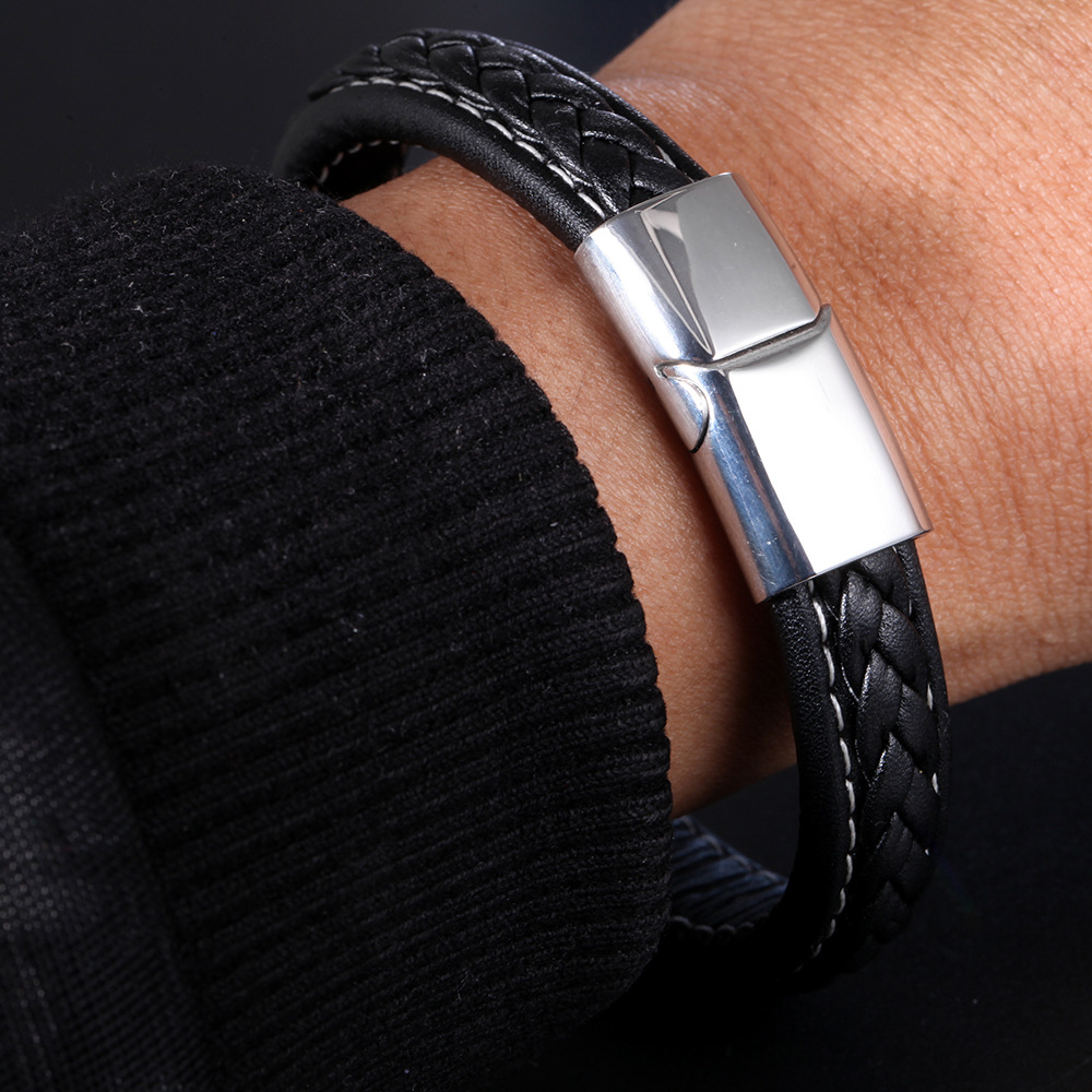 Holiday Occasion 304 Stainless Steel Material Geometric Pattern Simple Style Geometric Titanium Steel Braid Artificial Leather Polishing Polishing Men'S Bracelets Men Cord & Leather Bracelets