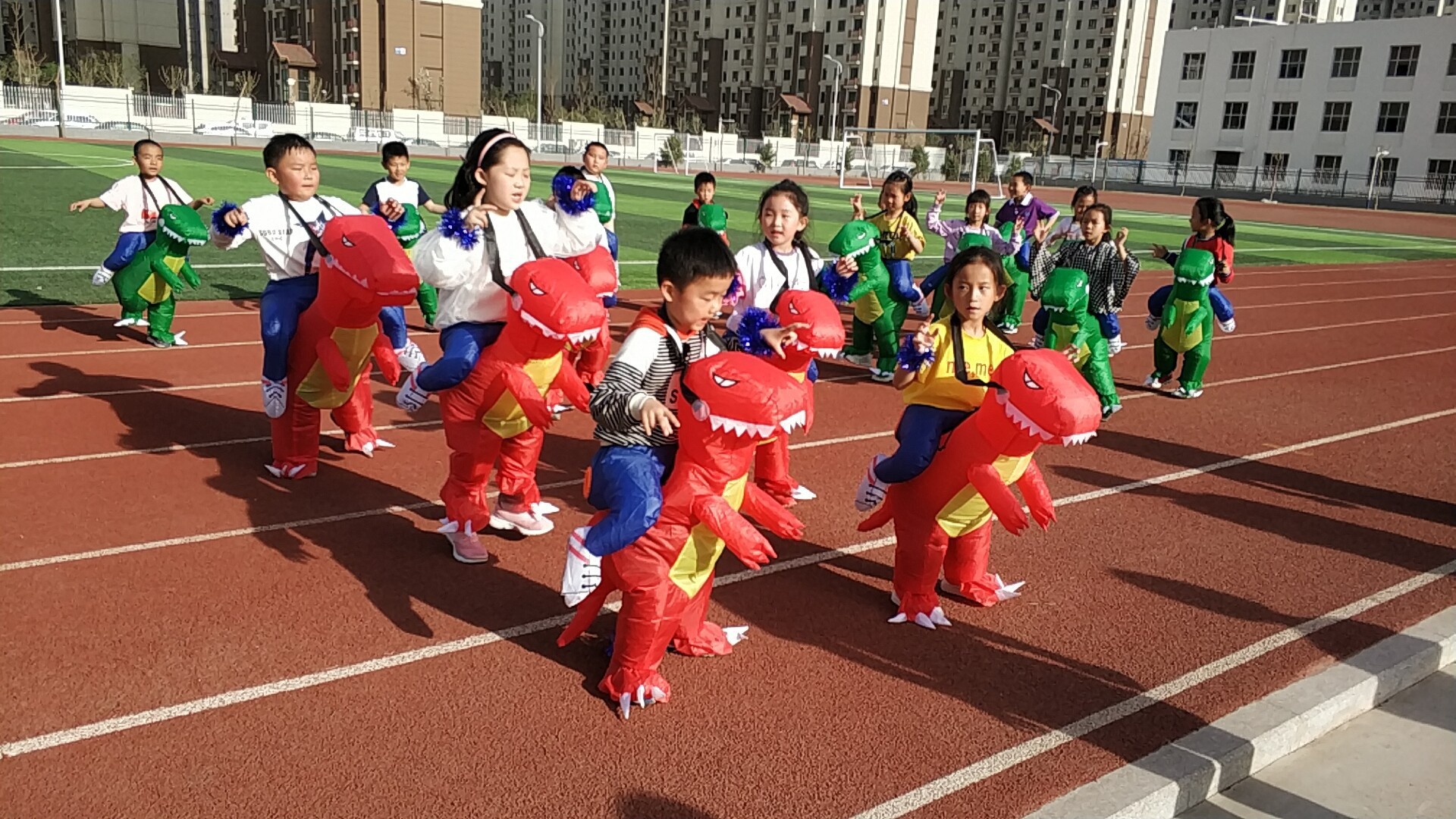 10913942292_655632698