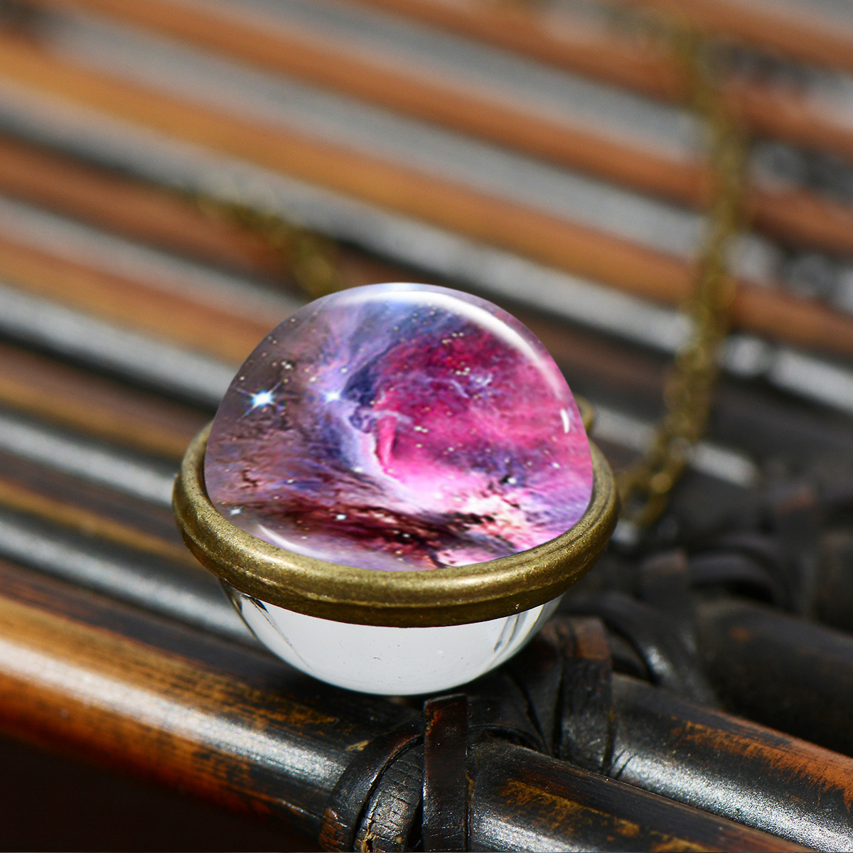 thumbnail image 1 of Collar de ocho planetas con colgante de bola de cristal de doble cara, collar de estrellas guardianas del sistema Solar de la galaxia del universo para mujer, 1 of 5