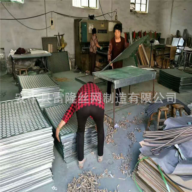 復(fù)合網(wǎng)車間.jpg