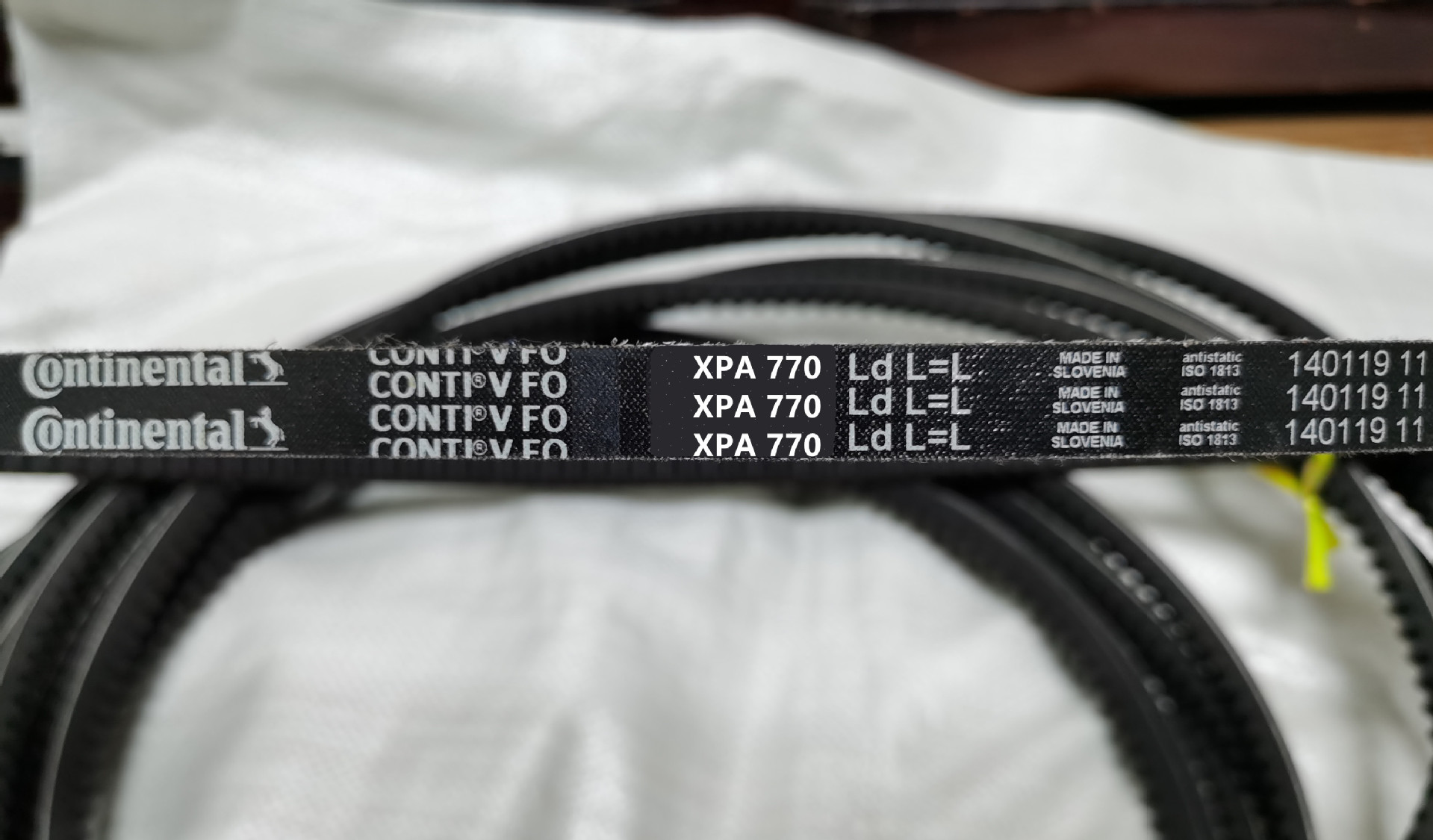 专业提供马牌三角带XPA1207带齿三角带，V型三角带空压机皮带