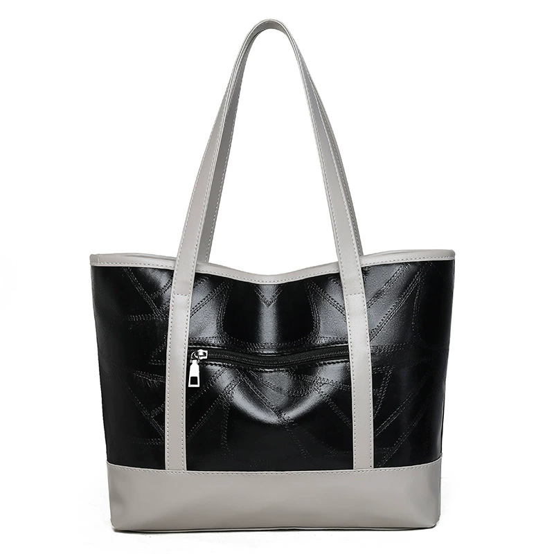 Capacious bag for leisure, Amazon
