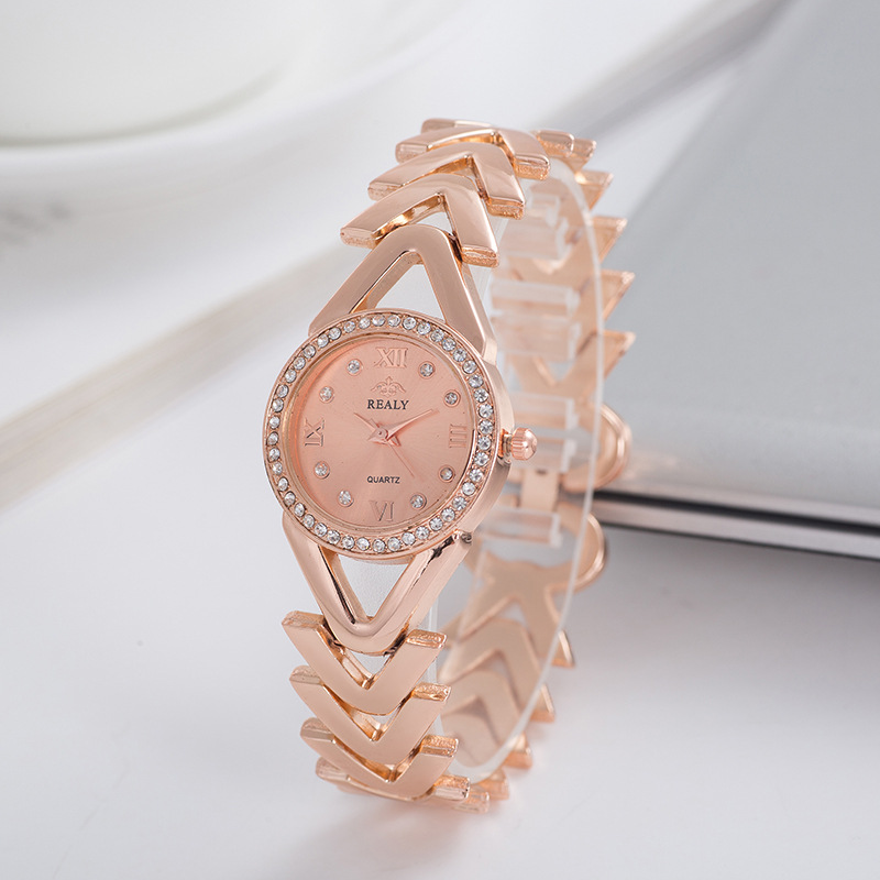 Rapporto qualità-prezzo Orologio con bracciale tempestato di diamanti per il tempo libero e alla moda, orologio da donna inglese digitale minimalista romano con acqua_voghion.com