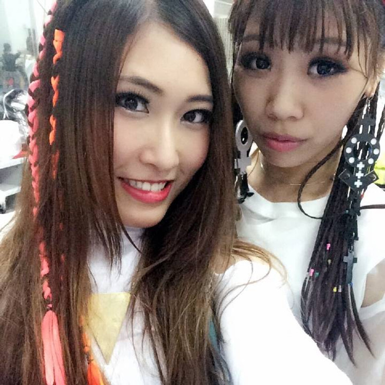 3302660978_1791277460