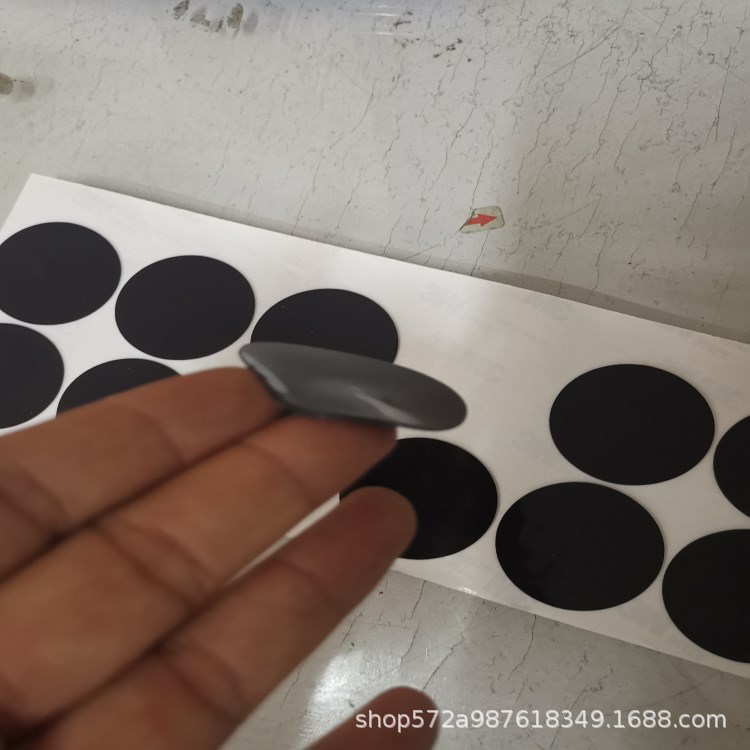 自粘带胶正方形黑色硅橡胶垫片，圆形黑色硅胶垫厂家直卖防震胶垫