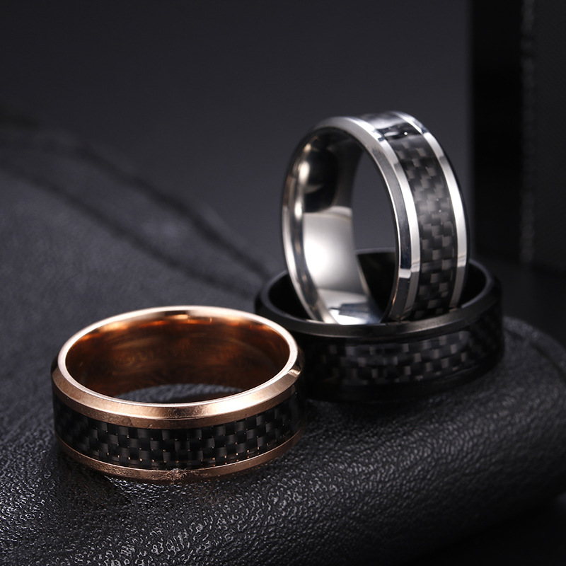 Grenz Überschreitende Ringe Schmuck Großhandel Schmuck Edelstahl Kohle Faser Ring display picture 1