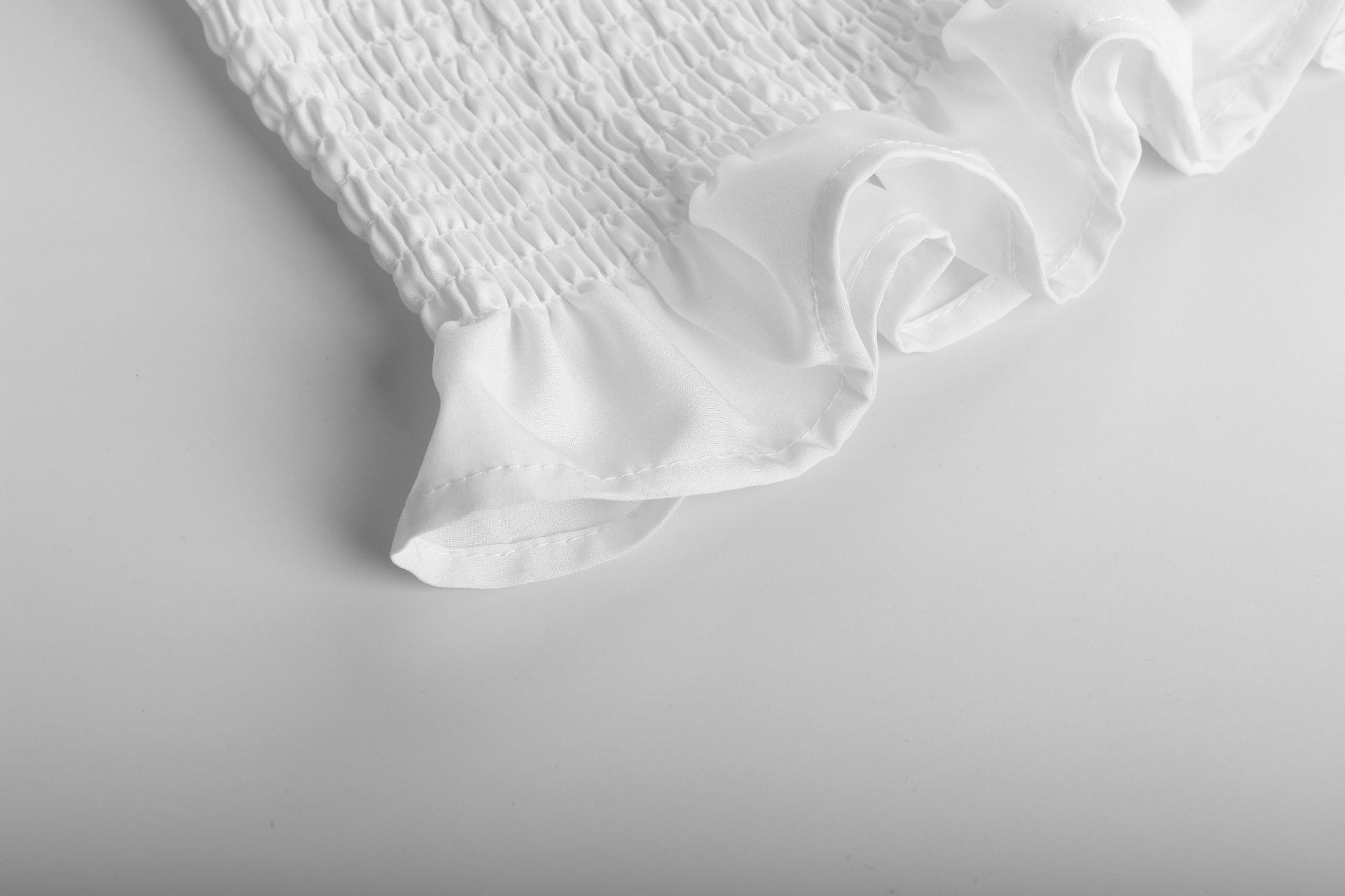 2019 female summer new square collar shirt lantern sleeves long sleeves waist short chiffon white shirt womens tops and blouses