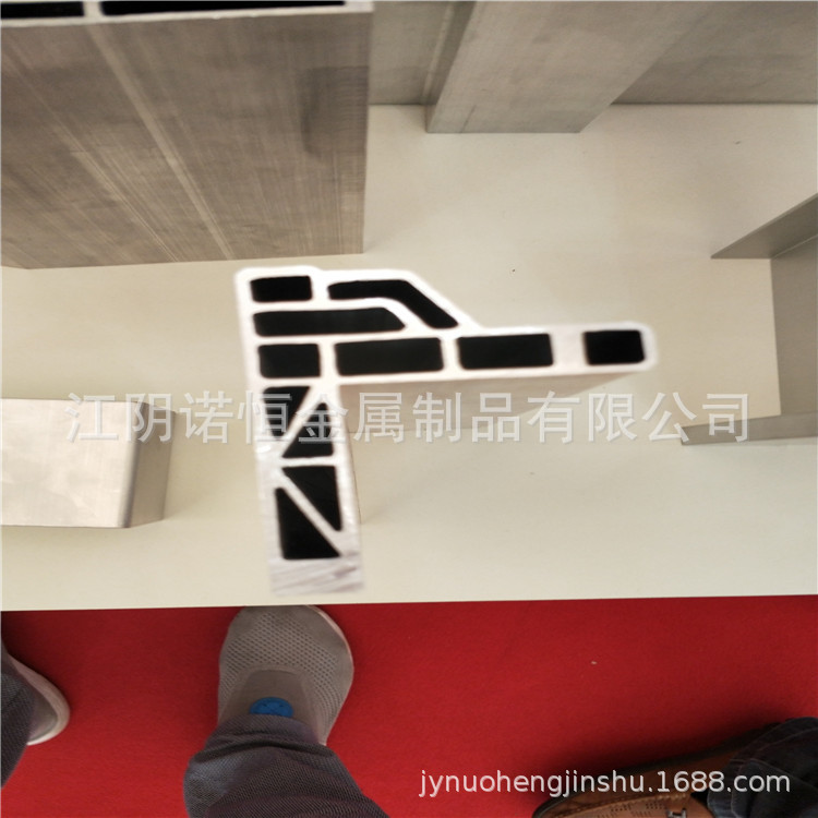 TF14969认证新能源汽车铝合金型材加工New energy vehicle parts